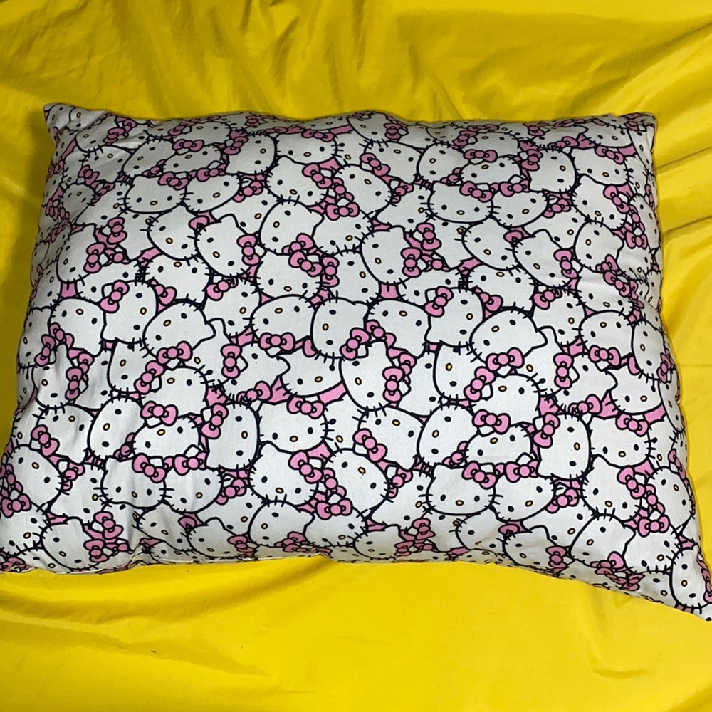 Hello kitty pillow